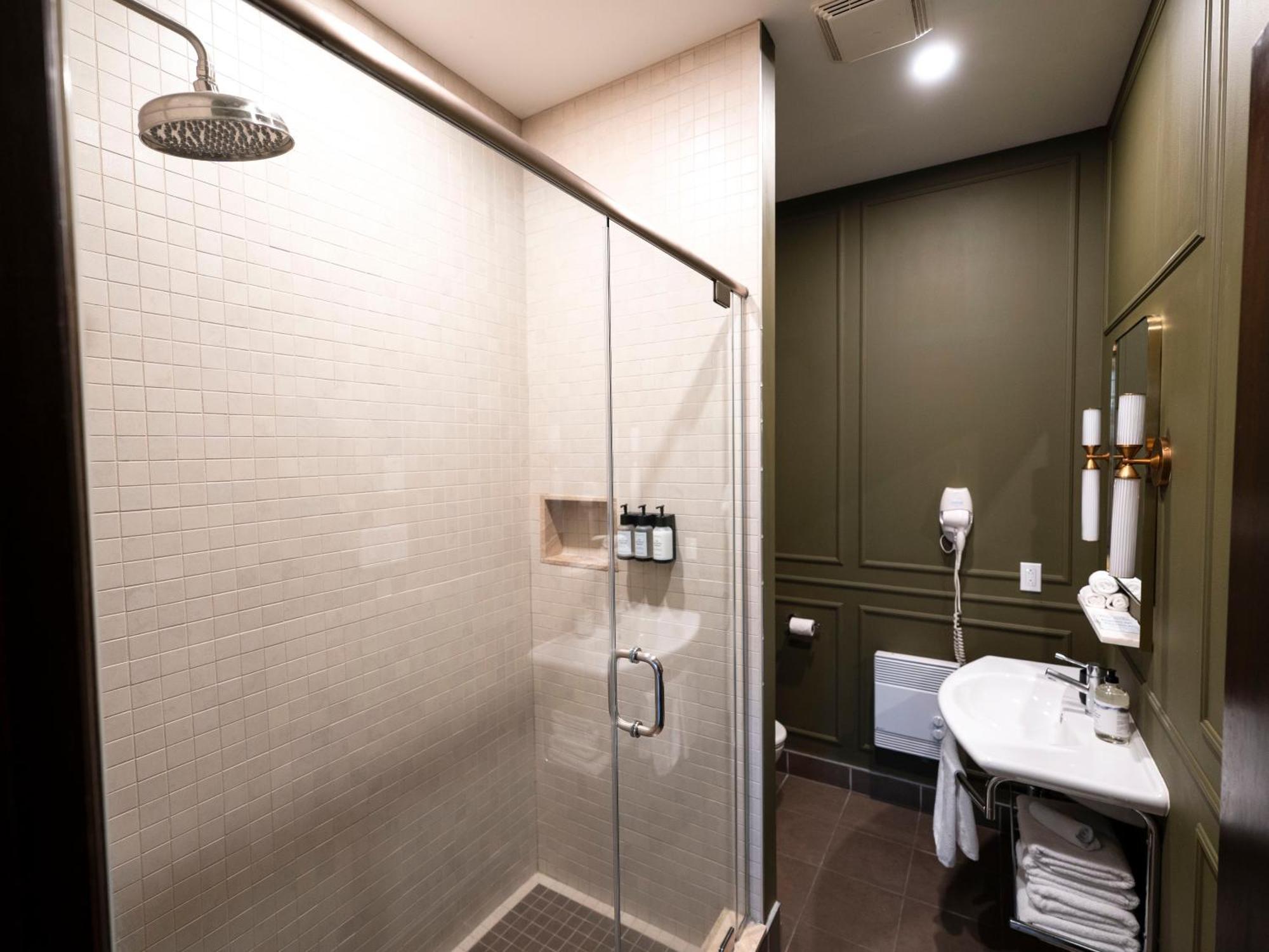 מונטריאול Self Check-In Boutique Hotel - Quartier Latin - Room 201 מראה חיצוני תמונה